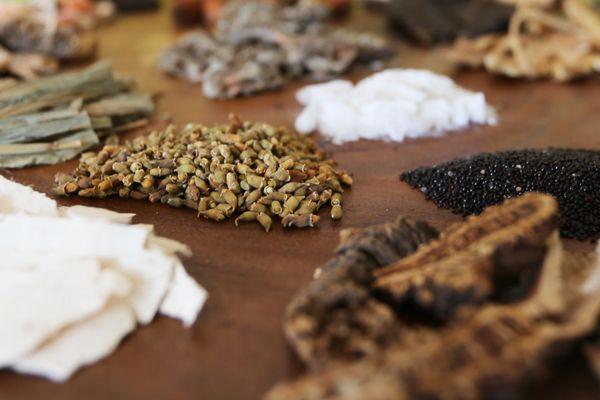 Chinese Herbal Medicine. A well-constructed herbal granule formulas can be an effective treatment for a multitude of different ailments.