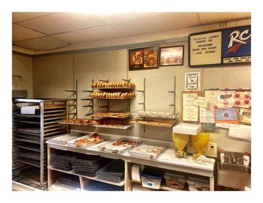 Inside  Old Fashioned Donuts! (S MichiganAve/E 113th St).Real Old Fashion Place!  Very Fresh Donuts & Coffee ! Cool!