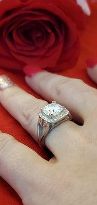 It looks absolutely stunning on my wife. Nobody on earth will ever have a ring like this.