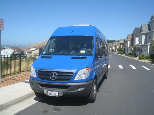 15 PASS MERCEDES BENZ PARTY BUS WEDDING/BIRTHDAY NAPA SONOMA WINE TOUR $95.00 PER/HOUR