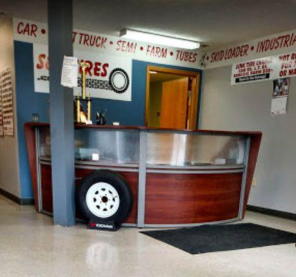 S&H Tires lobby