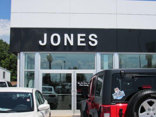 Free 20 Year / 250,000 Mile Warranty With Every New Buick, GMC or Preowned Vehicle Sold!  Peace Of Mind With JONESCARE!  NATIONWIDE!