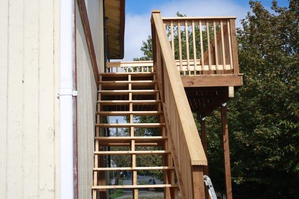 second story cedar deck in seattle, wa