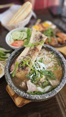 S3 ($30) Stone Pot Pho with Marrow