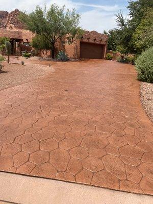 Driveway with a fresh new coat of sealer