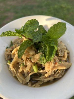 Soop nor mai ( Bamboo shoot salad)