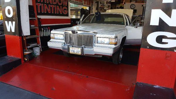 1990 Cadillac Fleetwood custom sound system