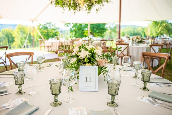 Beautiful Reception in September
 
 @LaceyGabriellePhotography