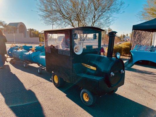 kiddie train at farmers market