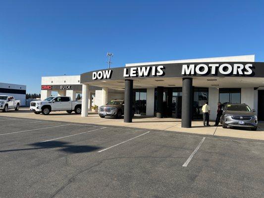 Dow Lewis Motors