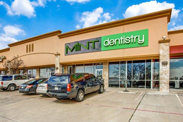 Mint Dentistry Lancaster exterior