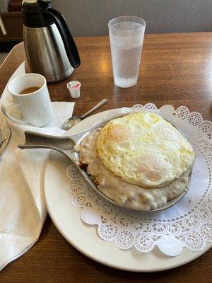 Biscuits & Gravy Skillet with Eggs