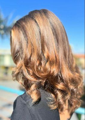 From blonde to brown by Lara
 #toner #haircolor #veganhaircolor #vegan #aveda