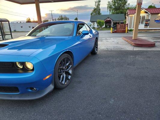 2019 Dodge challenger @autolubejumpstartespresso.com