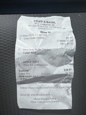 Receipt of order with 2 sandwiches and 2 drinks