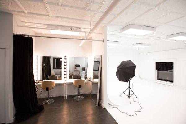 Photo Video Studio - Make Up Station