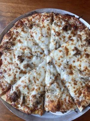 Traditional 14" sausage and onion pizza