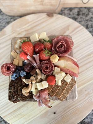 Beautiful mini charcuterie board! Perfect for Date night