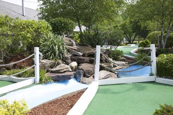 Alley Pond Golf Center 18 hole Mini Golf