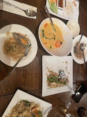 Red Curry, Pad Woonsen Noodle + seafood, Basil Fried Rice + chicken