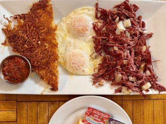 Corned beef hash breakfast