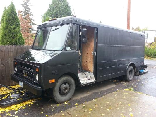 Coming soon to the great Metropolis of Medford,  Oregon. Dem Bones Smokehouse upgrade! Currently in construction.