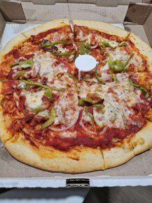 Ordered a Brooklyn-style pizza with bell pepper and onions, and received a pizza with just onions and bell peppers.