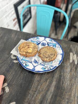 Campfire Crunch Cookie, Chocolate Chunk Cookie