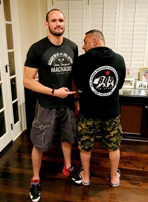 Camedian Russell Peters rocking the 805 Brazilian Jiu Jitsu hoodie.  Looks awesome!