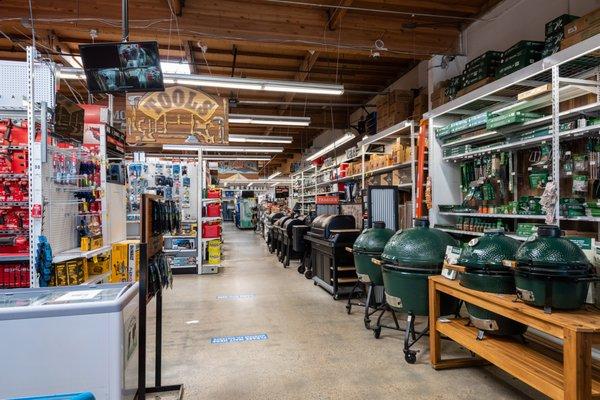 Big Green Egg grills, grilling stations, grill accessories