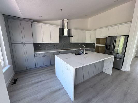 New kitchen cabinets installation