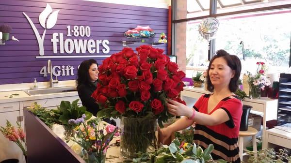 That's a lot of roses. 100 to be exact! http://www.1800flowers4giftseattle.com/store/occasions/Romance/?F_Sort=4