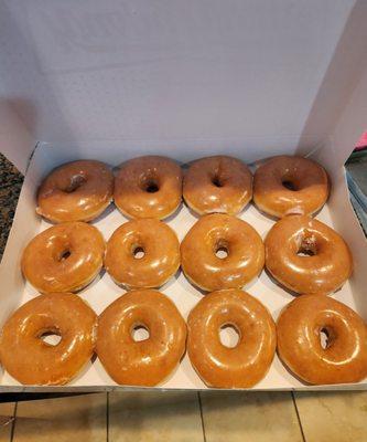 Original glazed dozen ($16.99):  a classic and still fire since they've opened SD's first location in Clairemont in 2000!