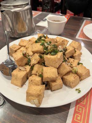 Salt and pepper tofu