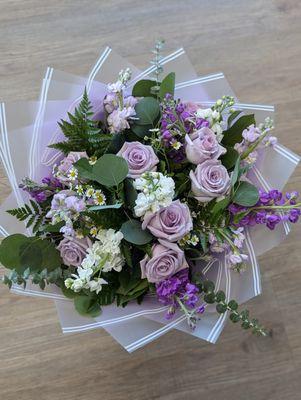 lavender roses and purple and white stock