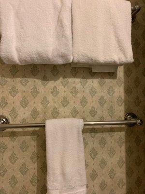 no washcloths. you get these 3 only