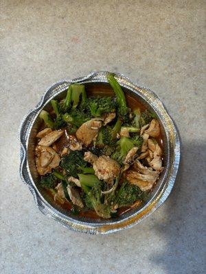 Pad broccoli chicken.