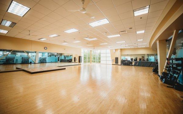 Genesis Health Clubs - Olathe Ridgeview