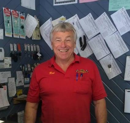 ROD MACINTYRE ASE CERT.MECHANIC, 40 PLUS YEARS EXPERIENCE!