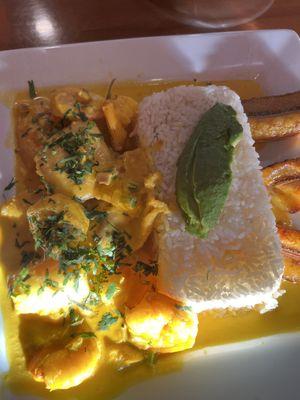 Yum Coconut sauce with cod and shrimp!