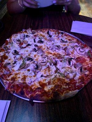 Really good bar pizza!