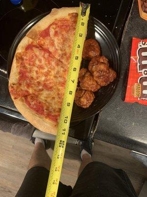 14" pizza wasn't even 12 across. Tasted awesome, but make it accurate.