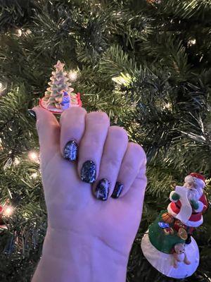 Snowflake nails