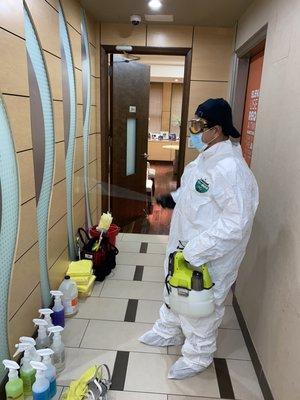 Disinfecting / Sanitizing Deep Cleaning Services