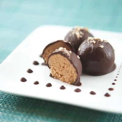 Crunchy Peanut Butter Bonbons