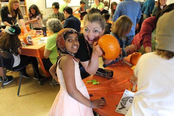 We love giving back to our community! Lynette volunteers with our favorite 3rd grade class at Vestal Elementary.