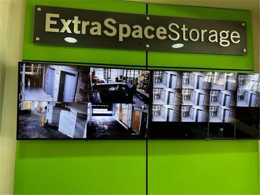 Security Screens - Extra Space Storage at 615 S Wabash Ave, Chicago, IL 60605