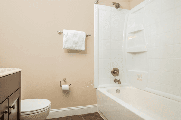 Our bathrooms feature full bathtub/shower combination units to relax in after a hard day's work.