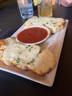 Garlic cheese bread. Decent, but not ordering it again.