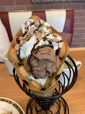 Peanut butter chocolate bubble waffle